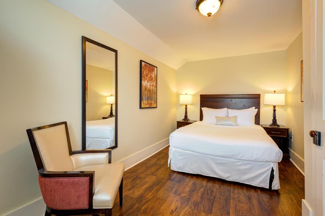 St George Suites By Hoco Hotels Collection Стратфорд Екстер'єр фото